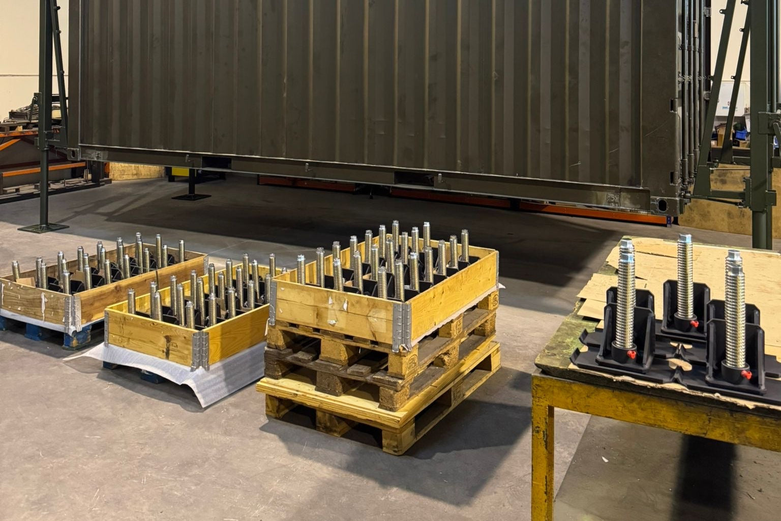 Shipping Container Levelling Supports – 9000kgs